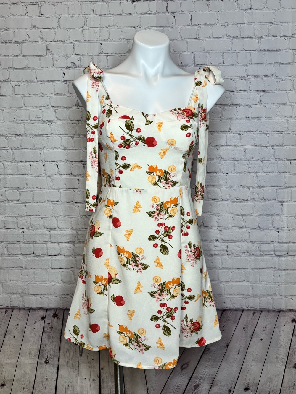 J.ING Cream Mini Dress with Flower, Apples, Cherries and Butterfly Print Size M